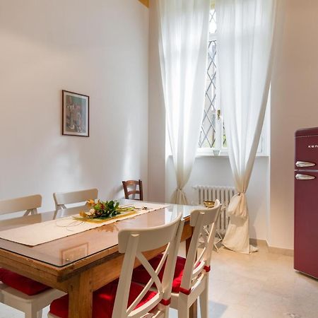 Antica Residenza Adua Apartment เวโรนา ภายนอก รูปภาพ