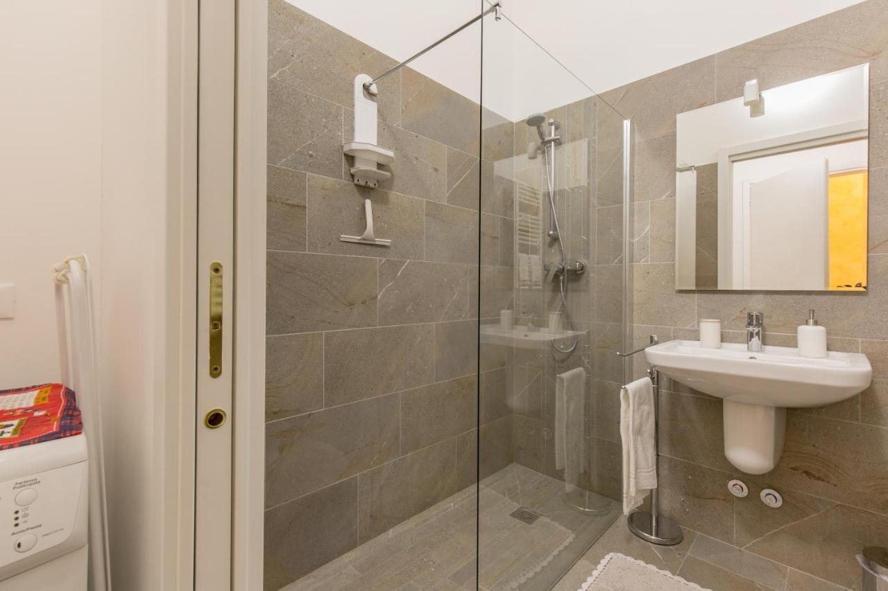 Antica Residenza Adua Apartment เวโรนา ภายนอก รูปภาพ